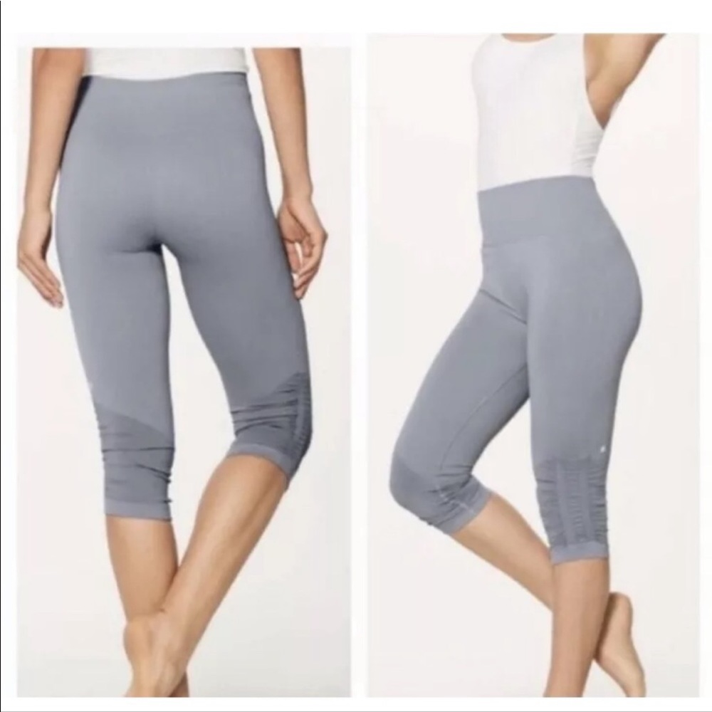 LULULEMON IN THE FLOW CROP